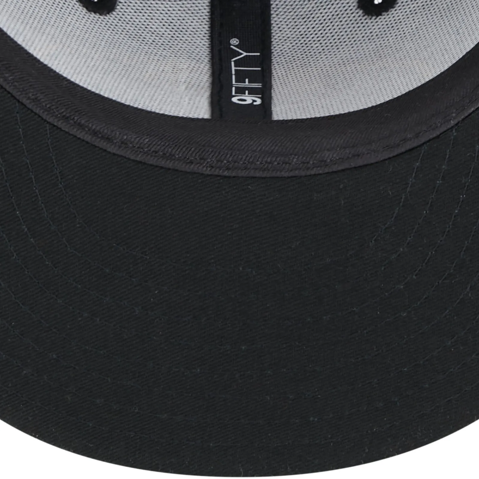 New Era Kids 9FIFTY DC Batman Flat Peak Snapback Cap - Black