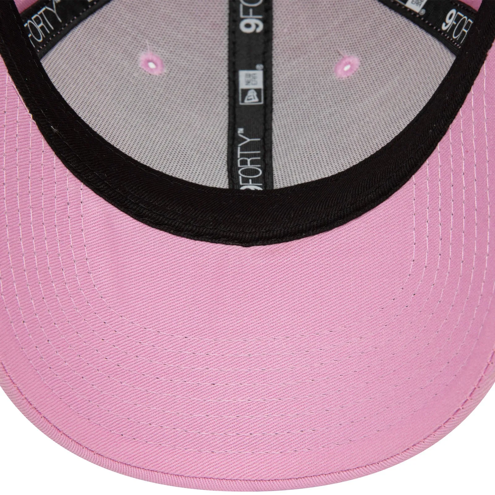 New Era Kids New York Yankees League Essentials 9FORTY Cap - Pink