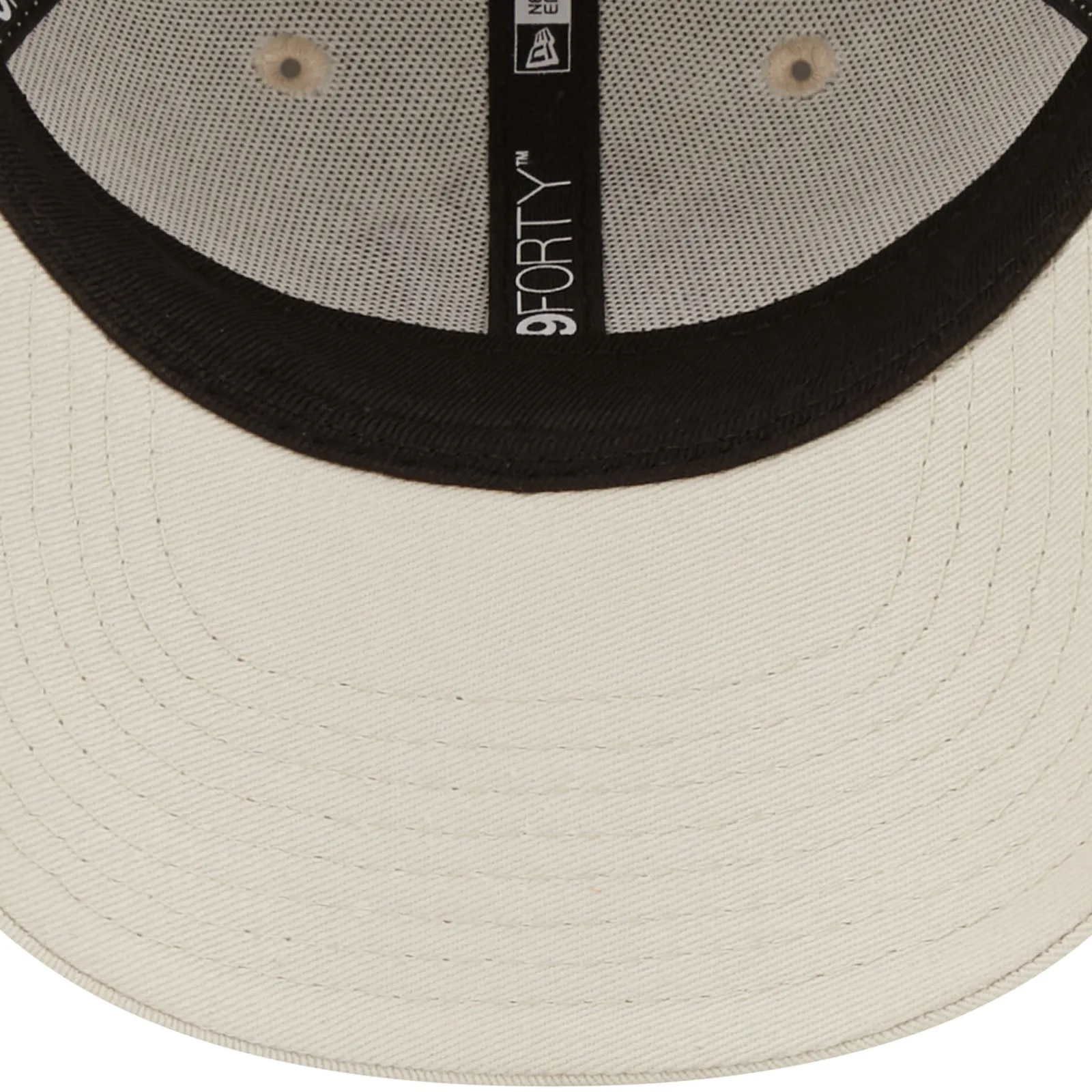 New Era Kids New York Yankees MLB 9FORTY Strapback Cap - Cream