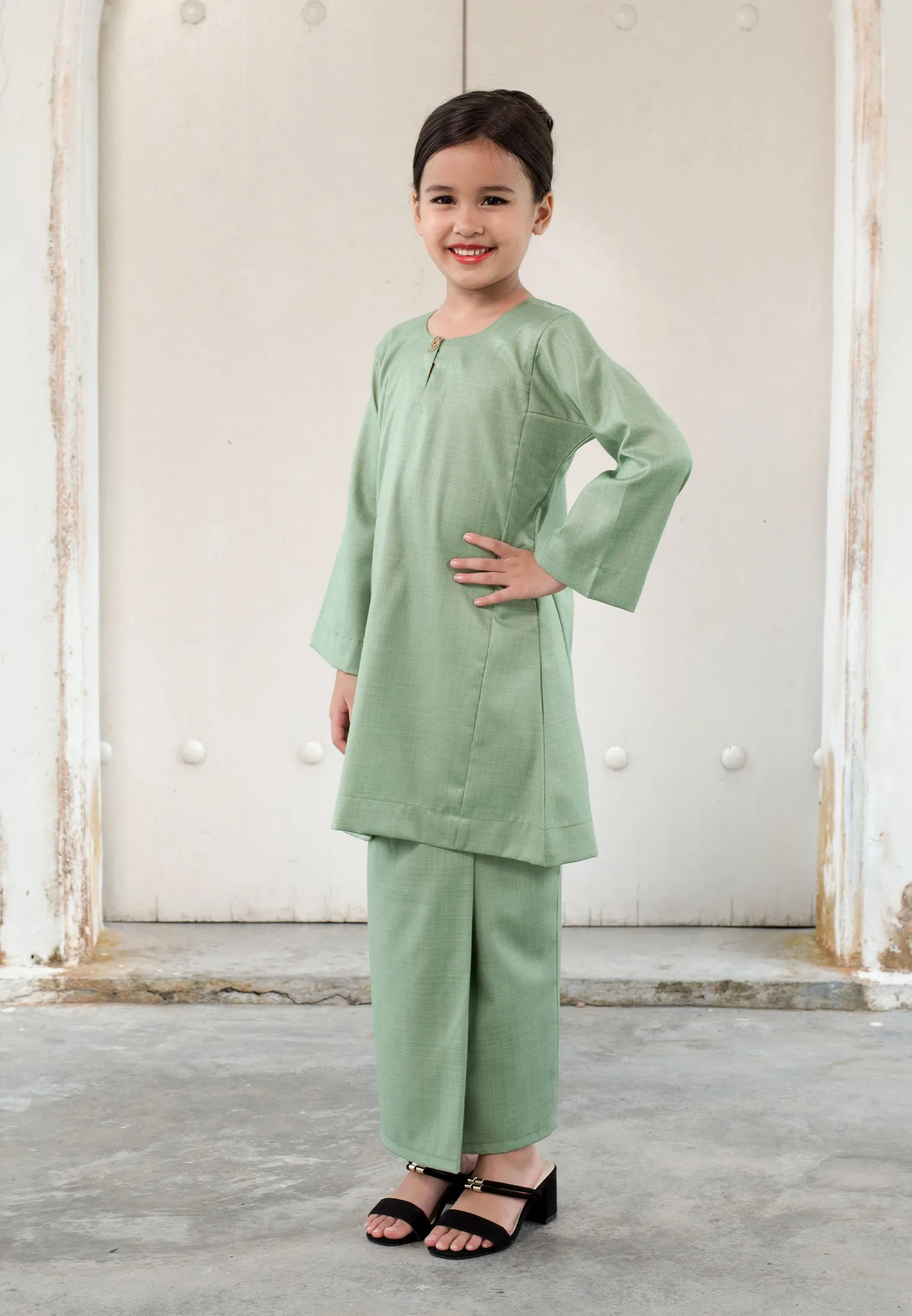 Reena Kids Kurung Klasik