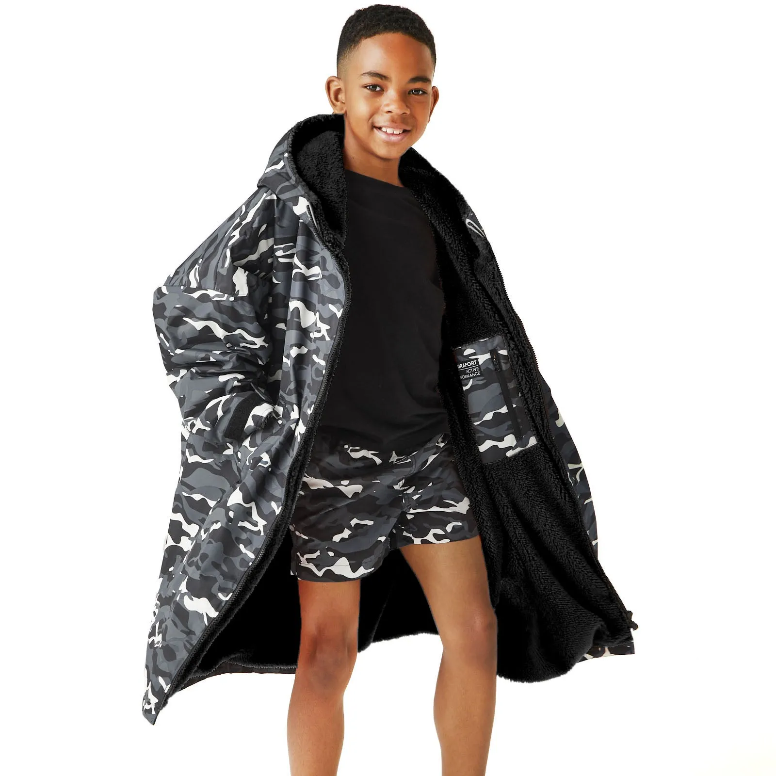 Regatta Kids Spirit Of Adventure Waterproof Changing Robe