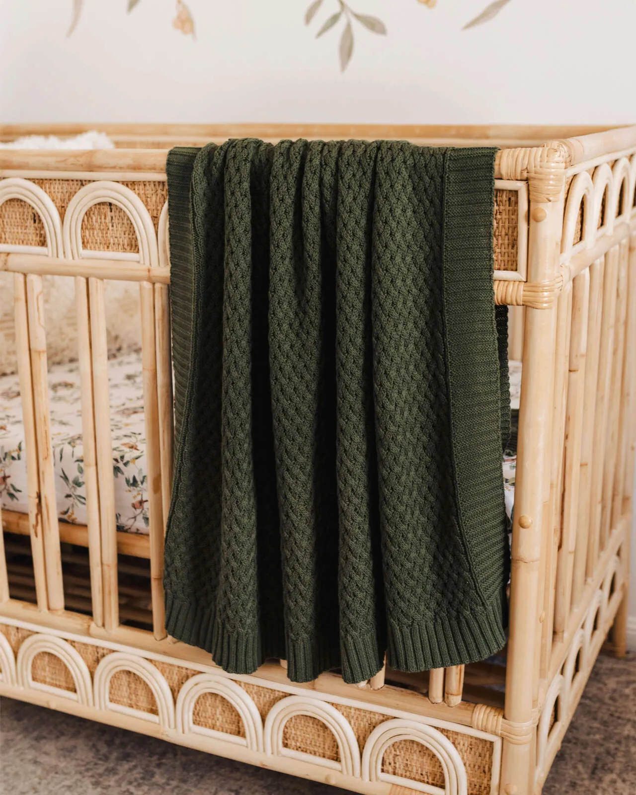 Snuggle Hunny Kids - Diamond Knit Baby Blanket | Olive